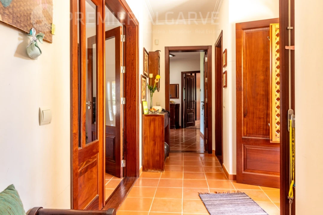 Moradia T5 para Venda em São Brás de Alportel Foto 6