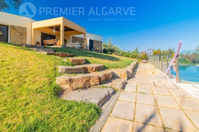 Moradia T5 para Venda em São Brás de Alportel