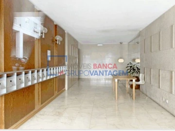 Apartamento T6 para Venda em Ajuda