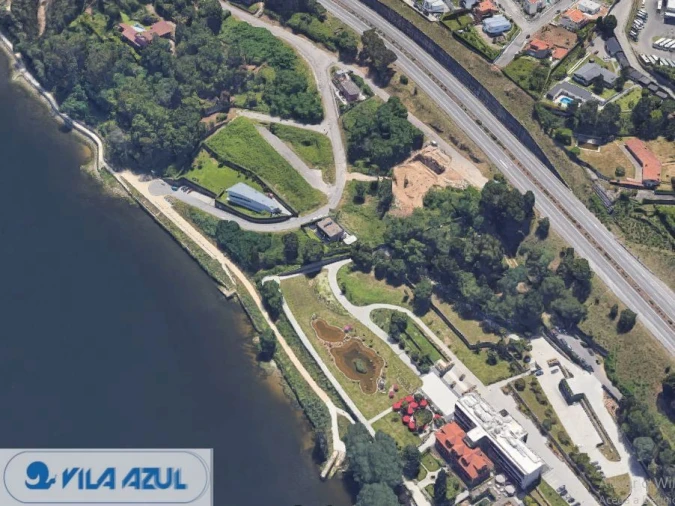 Terreno para Venda em Oliveira do Douro Foto 6