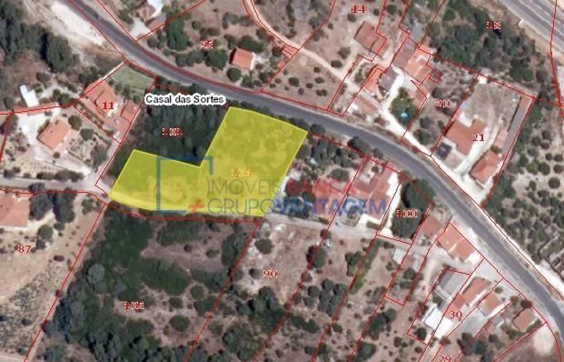 Terreno para Venda em Carregueiros Foto 2