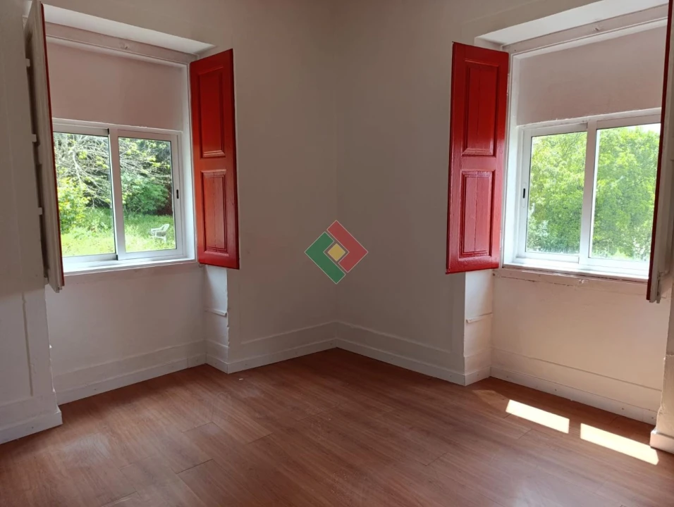 Moradia T3 para Arrendamento em Sé e São Lourenço Foto 18