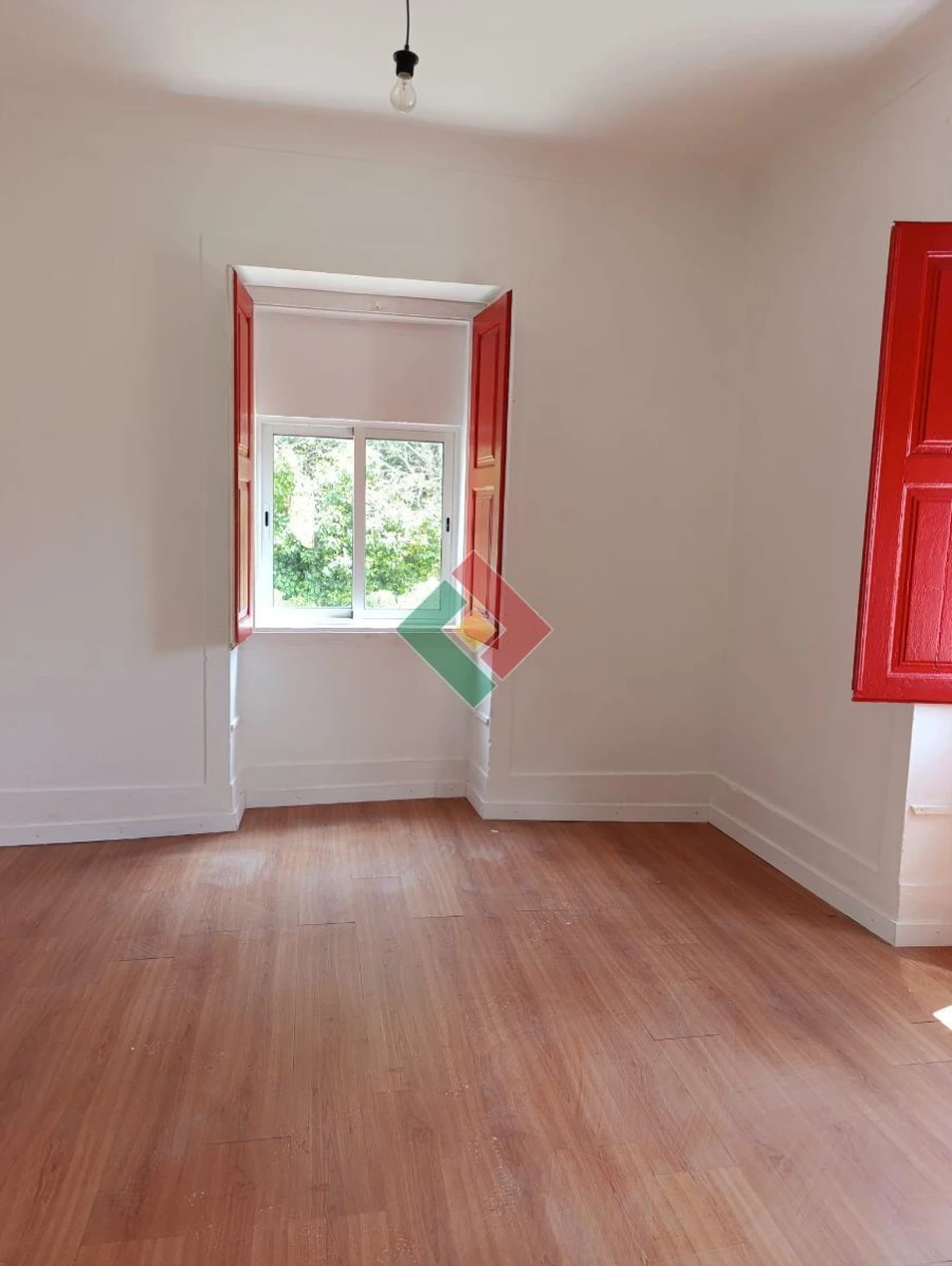 Moradia T3 para Arrendamento em Sé e São Lourenço Foto 20