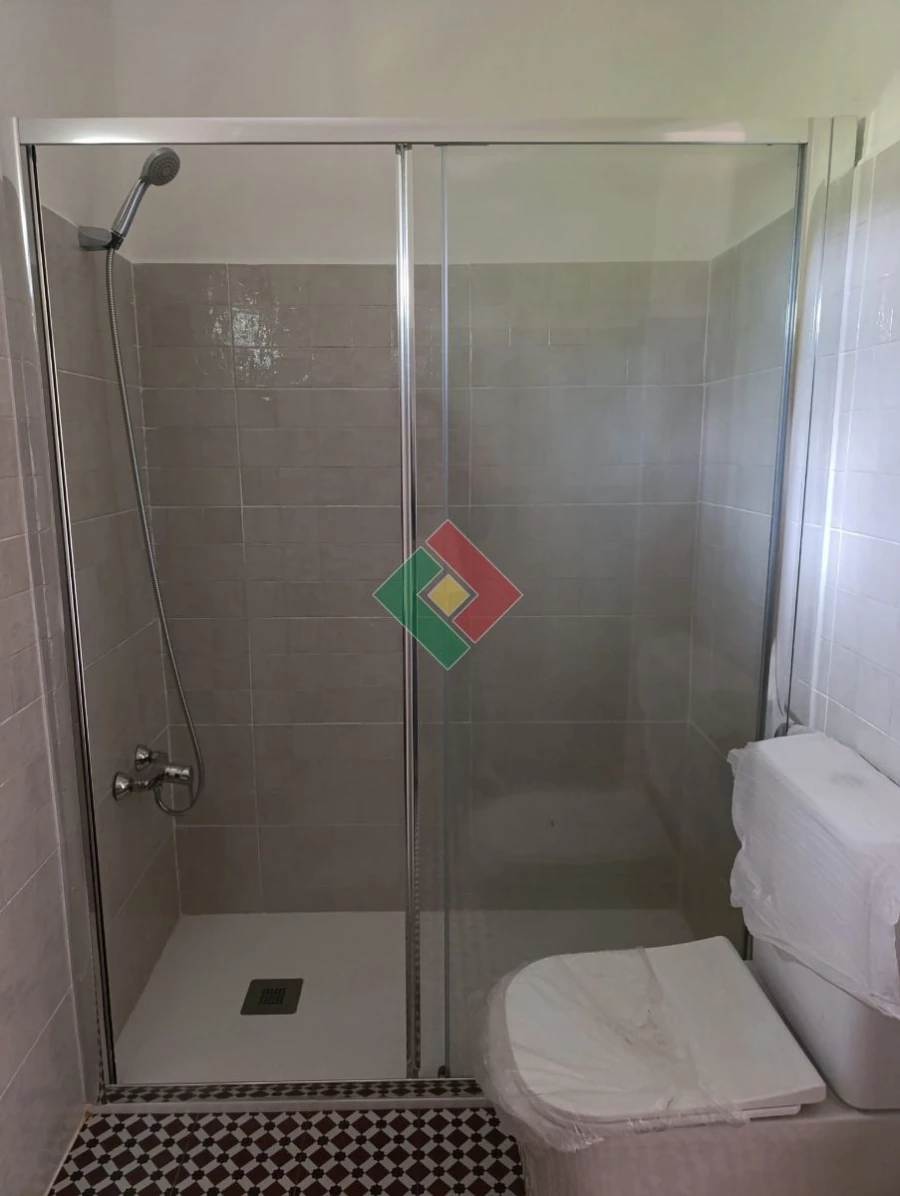 Moradia T3 para Arrendamento em Sé e São Lourenço Foto 23