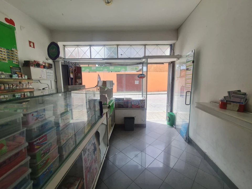 Loja para Trespasse em Paranhos Foto 11