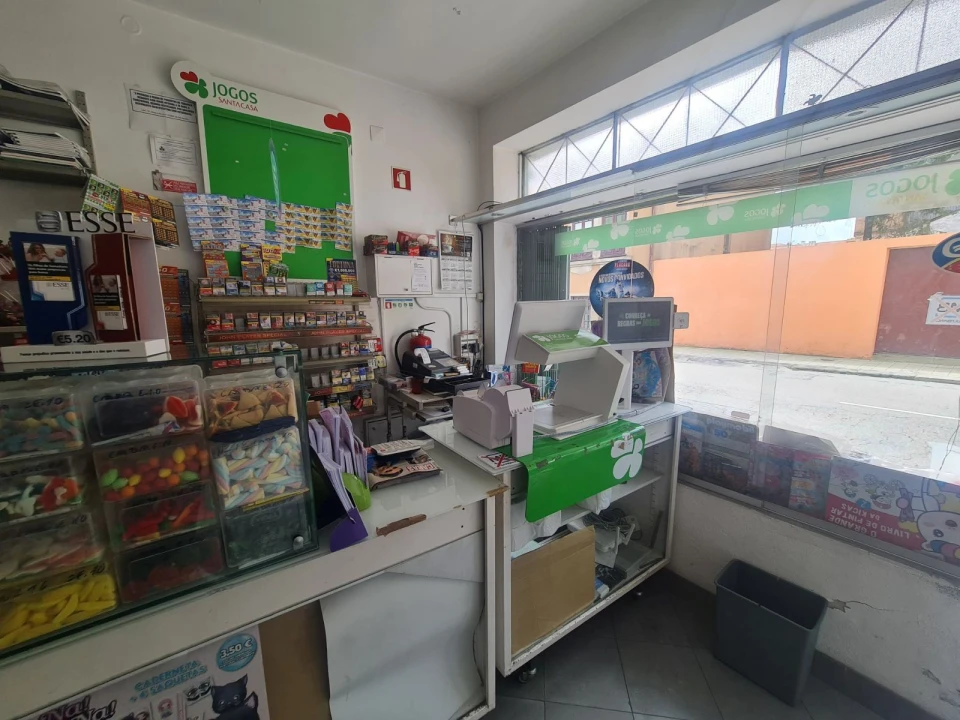 Loja para Trespasse em Paranhos Foto 13