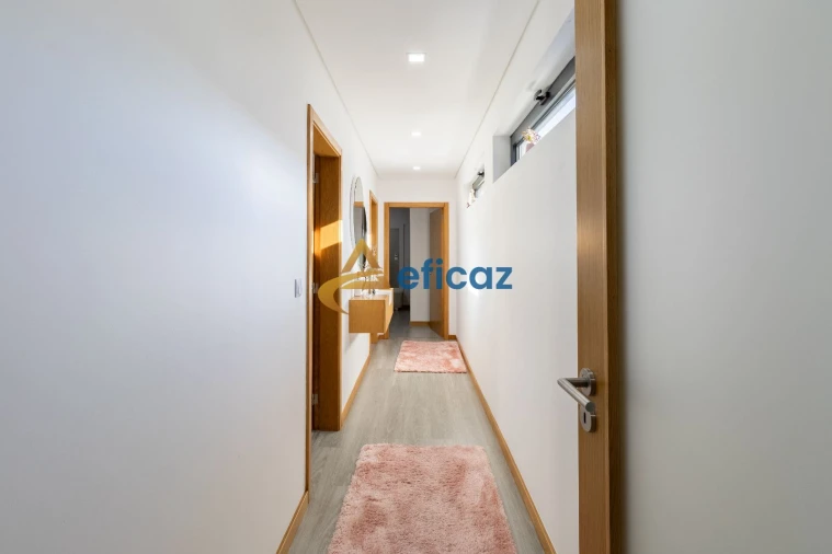 Moradia T3 para Venda em Guilhufe e Urrô Foto 15