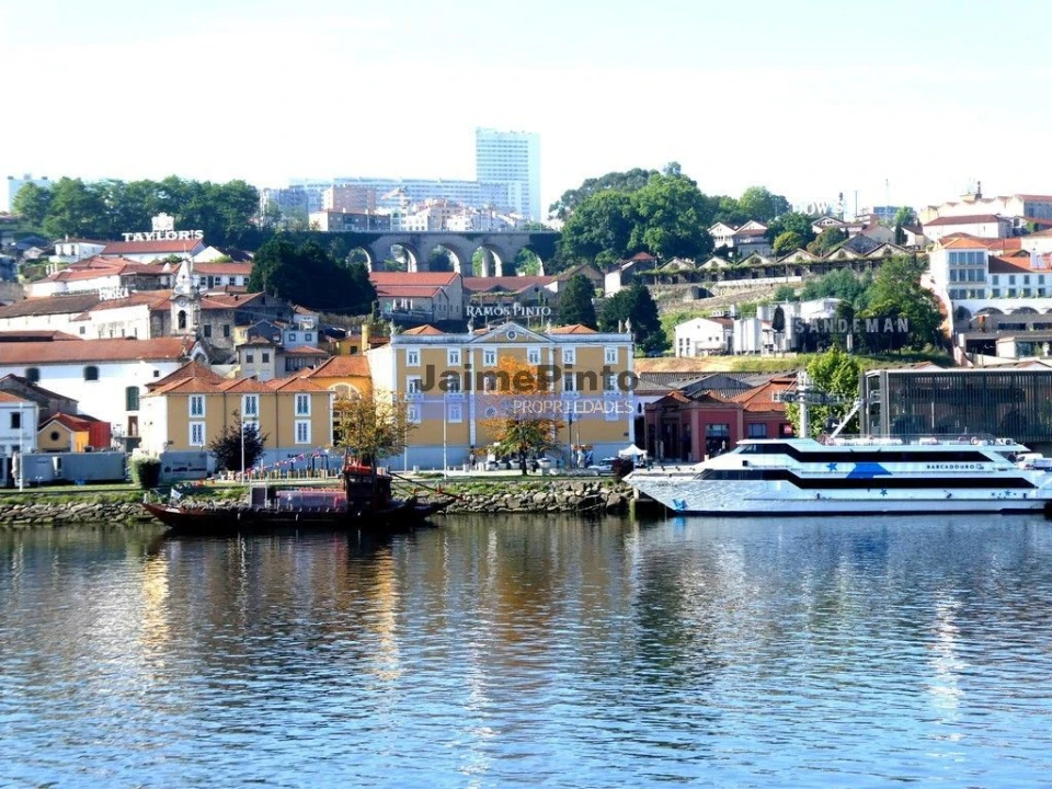 Terreno P/ Prédio para Venda em Arcozelo Foto 4