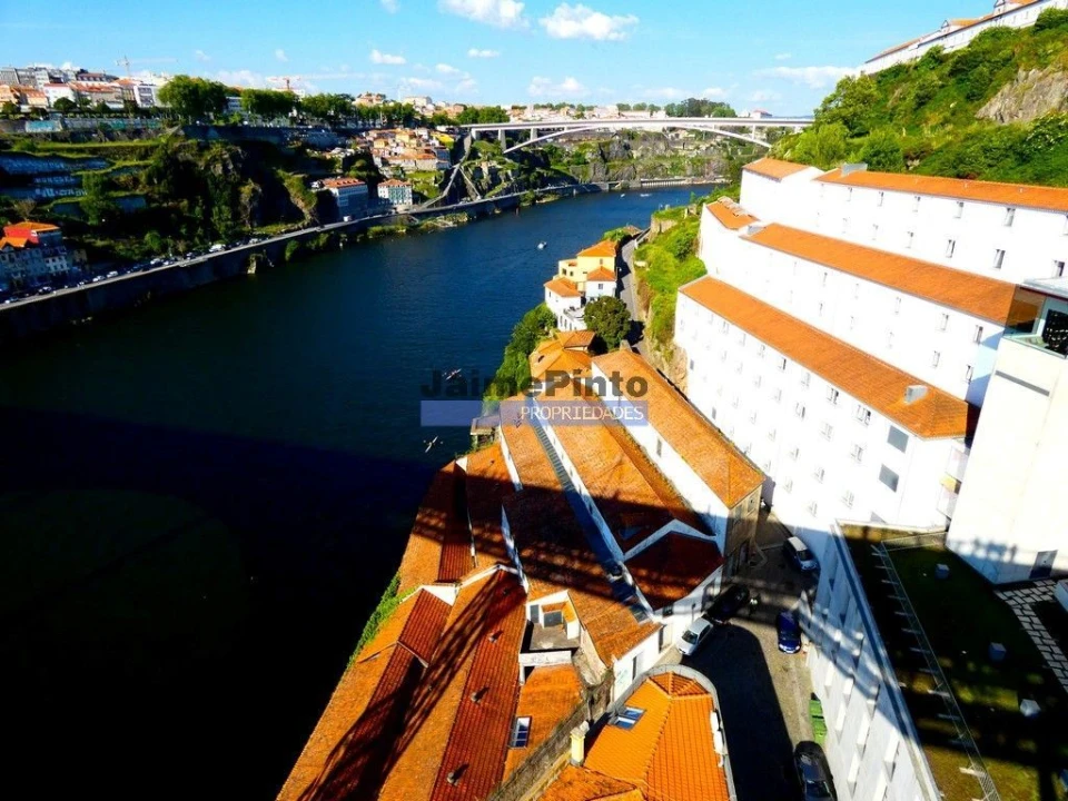 Terreno P/ Prédio para Venda em Arcozelo Foto 9