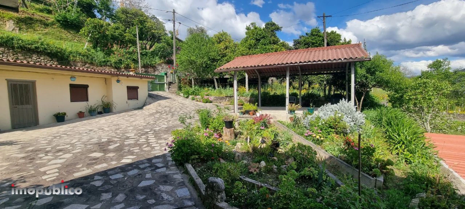 Moradia T3 para Venda em Guilhadeses e Santar Foto 11