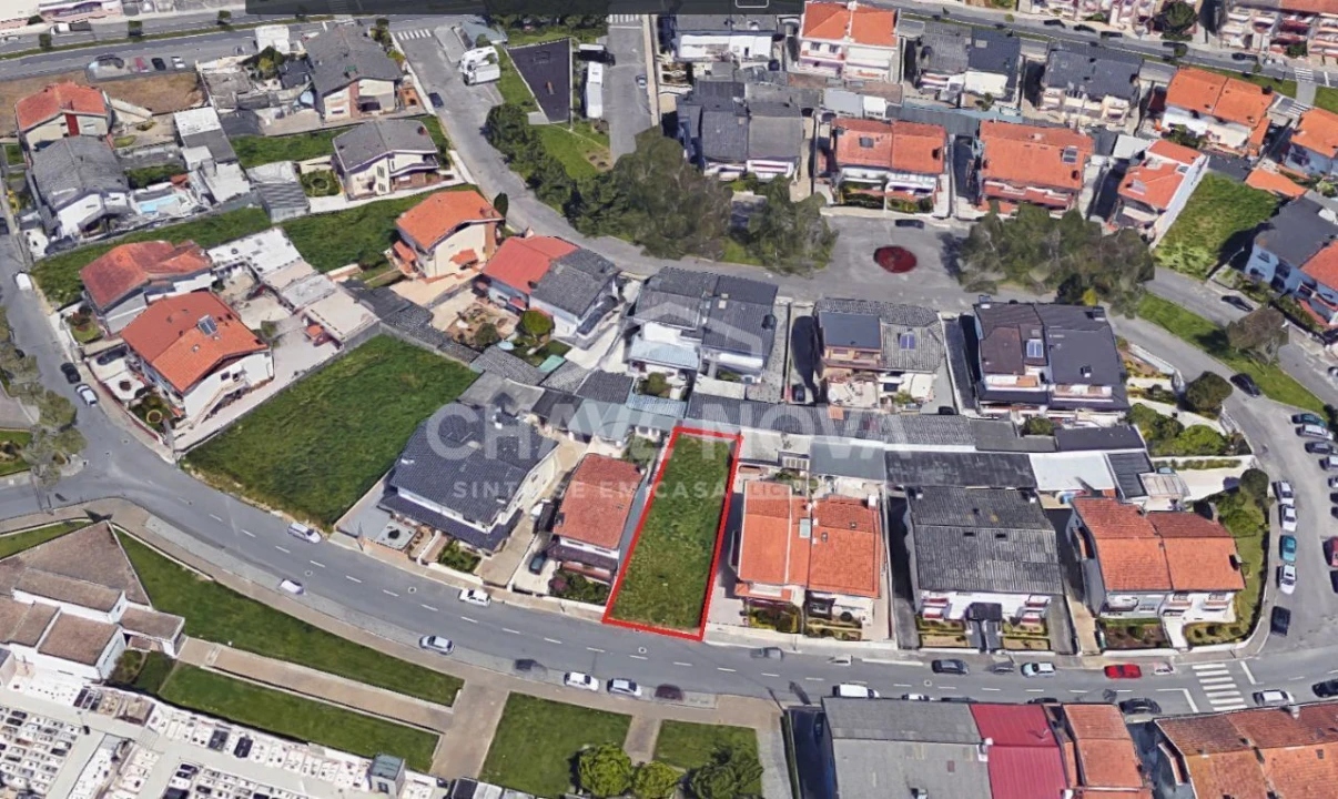 Terreno para Venda em Cidade da Maia Foto 1