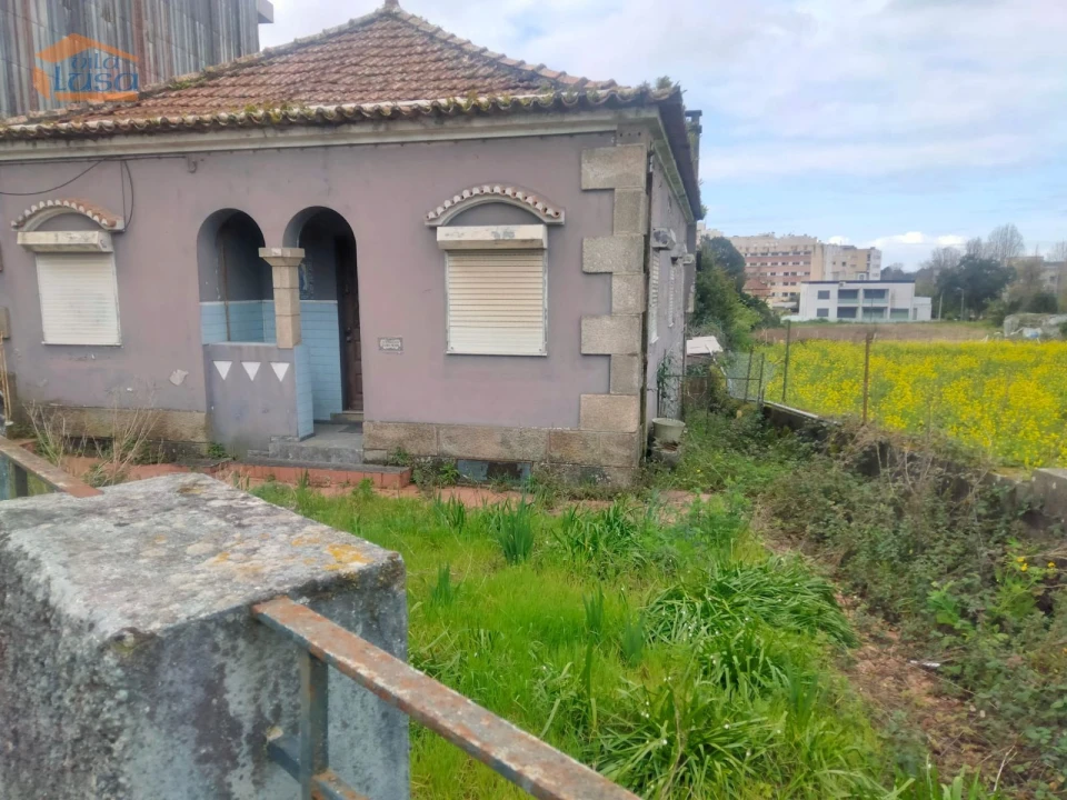 Moradia T3 para Venda em Pedrouços Foto 4