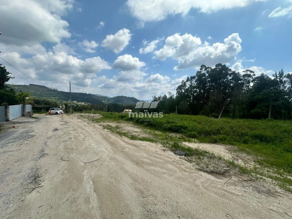 Terreno para Venda em Sande, Vilarinho, Barros e Gomide Foto 3