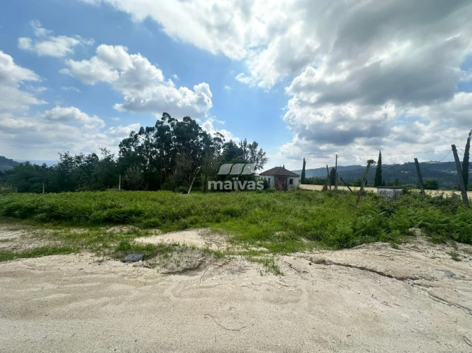 Terreno para Venda em Sande, Vilarinho, Barros e Gomide Foto 1