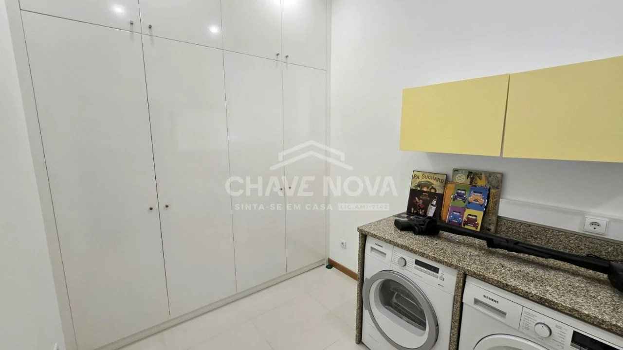 Escritório para Venda em Custóias, Leça do Balio e Guifões Foto 9