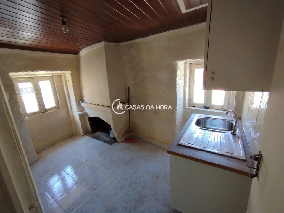 Moradia T2 para Venda em Santos Evos Foto 1