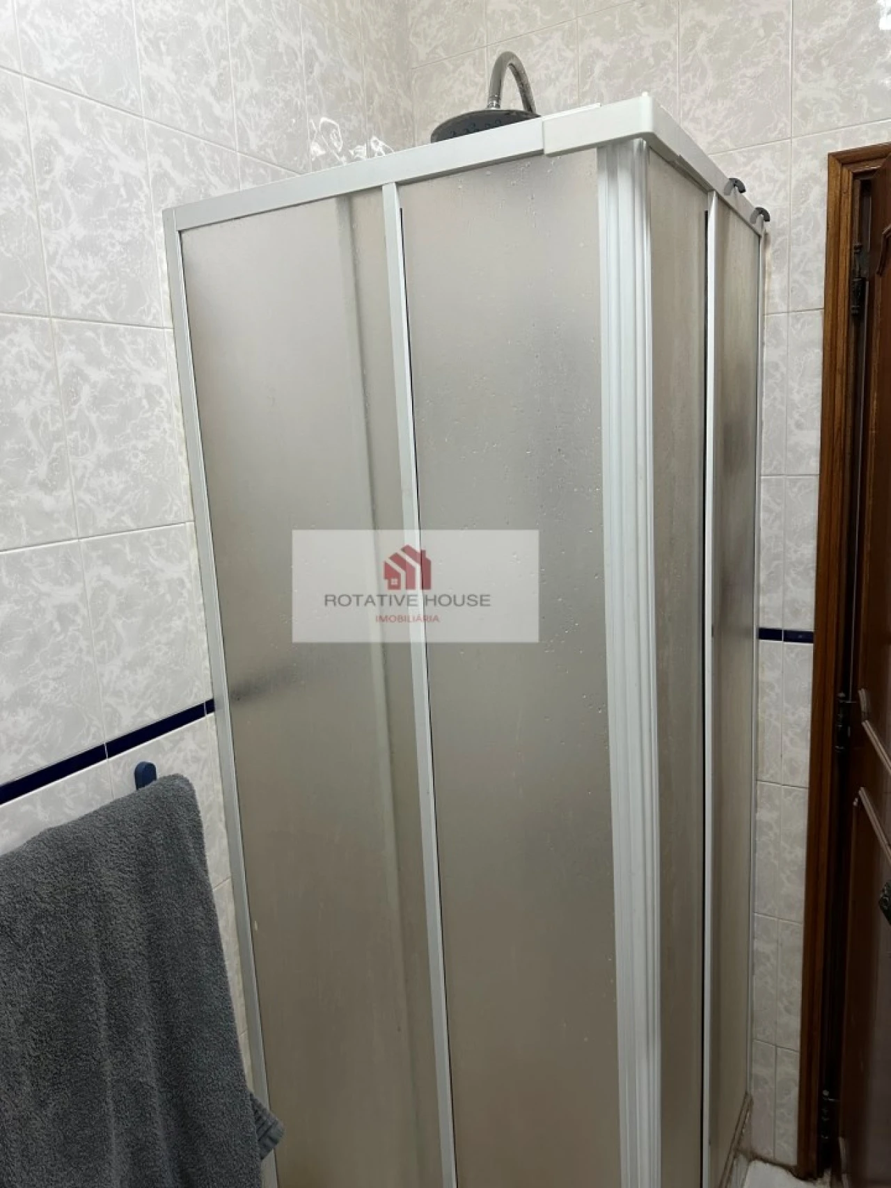 Moradia T4 para Venda em Assunção, Ajuda, Salvador e Santo Ildefonso Foto 18