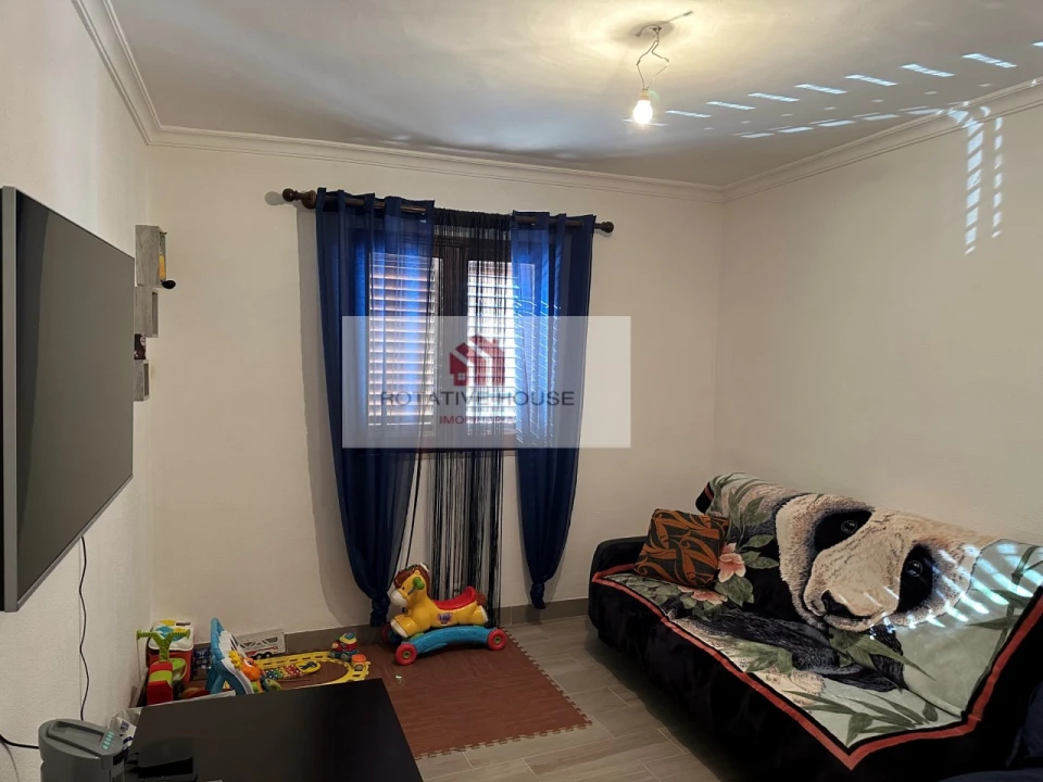 Moradia T4 para Venda em Assunção, Ajuda, Salvador e Santo Ildefonso Foto 37