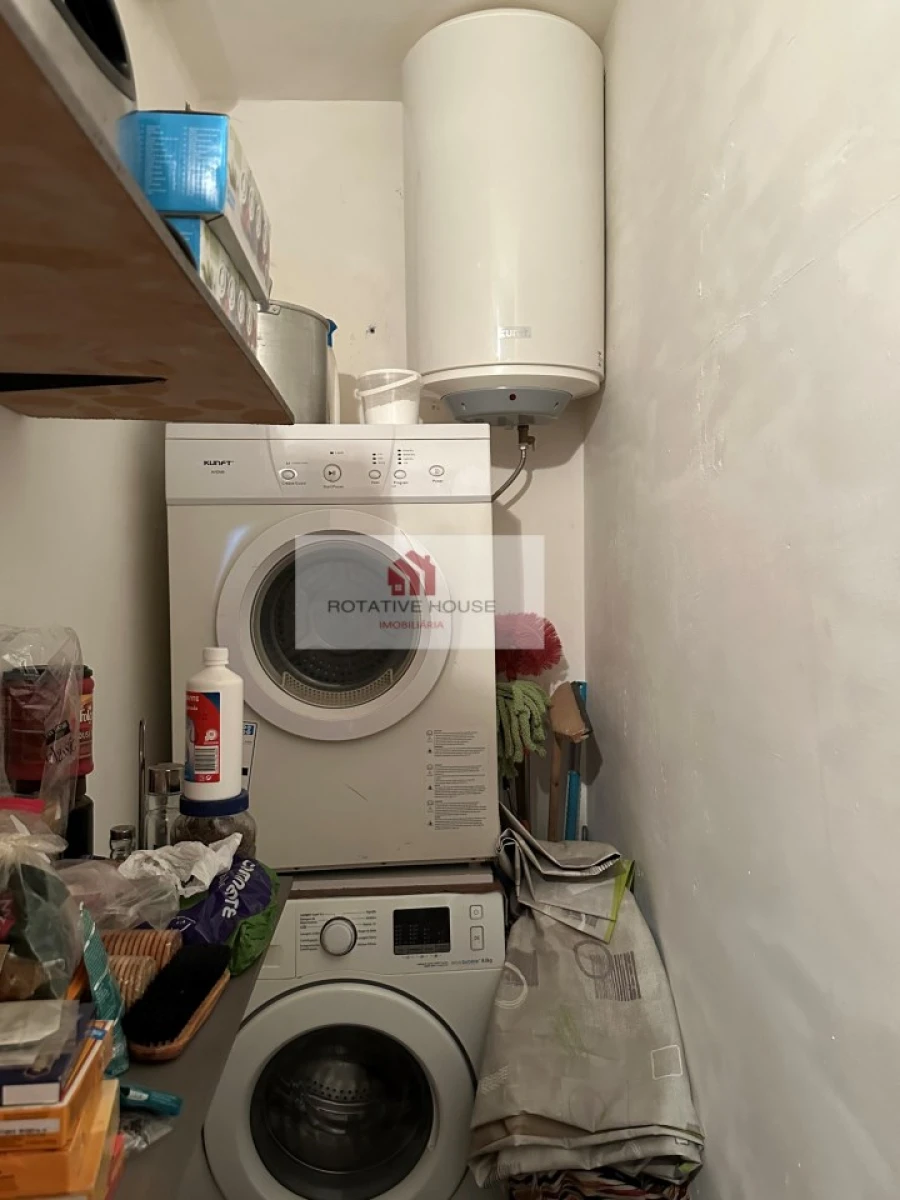 Moradia T4 para Venda em Assunção, Ajuda, Salvador e Santo Ildefonso Foto 44