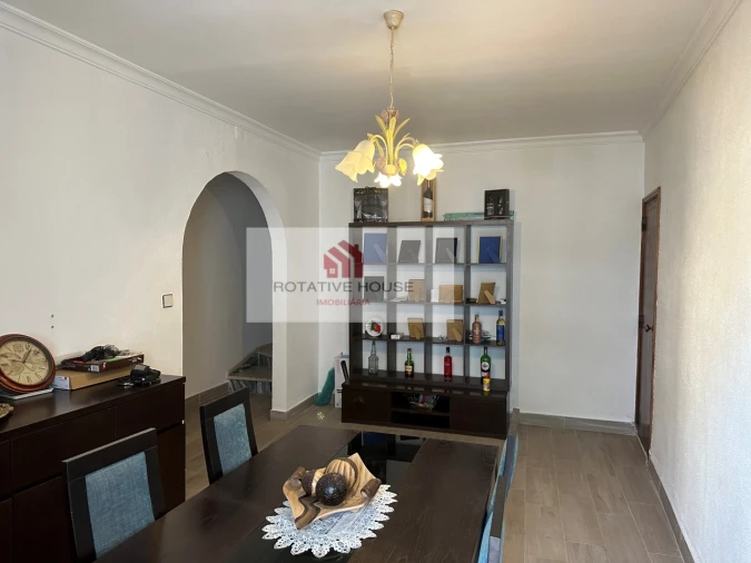 Moradia T4 para Venda em Assunção, Ajuda, Salvador e Santo Ildefonso Foto 42