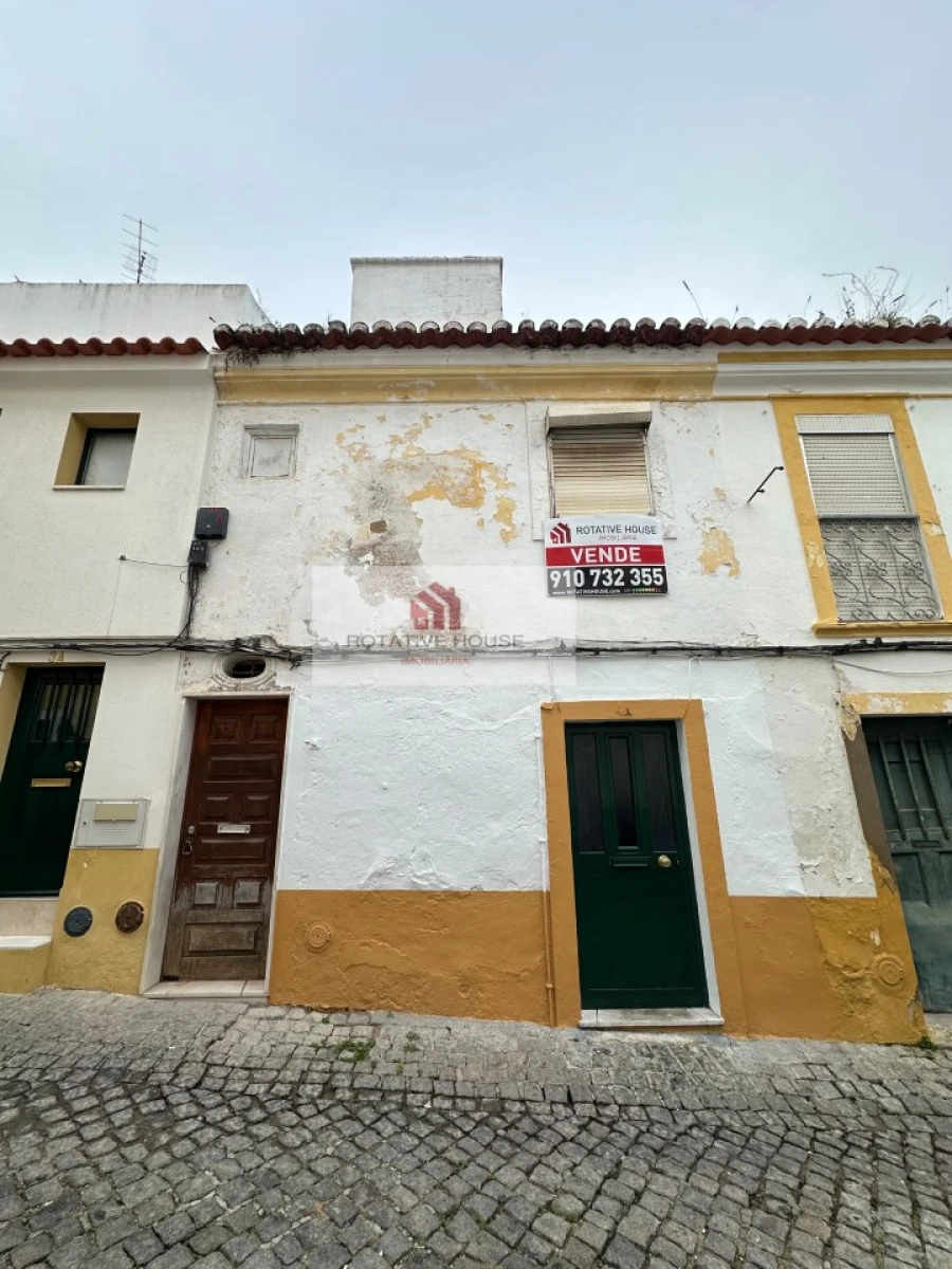 Apartamento T2 para Venda em Caia, São Pedro e Alcáçova Foto 1