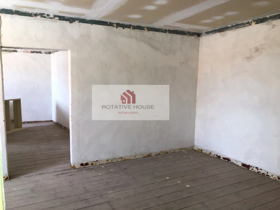 Apartamento T4 para Venda em Caia, São Pedro e Alcáçova Foto 9