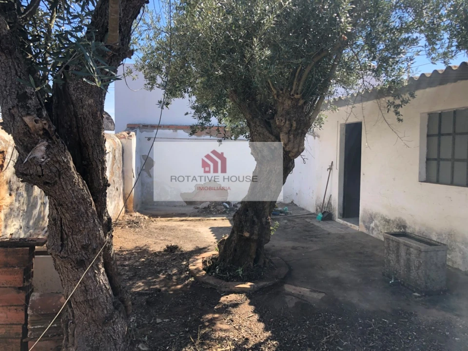 Moradia T2 para Venda em Barbacena e Vila Fernando Foto 3