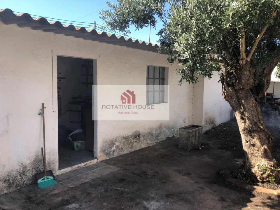 Moradia T2 para Venda em Barbacena e Vila Fernando Foto 4