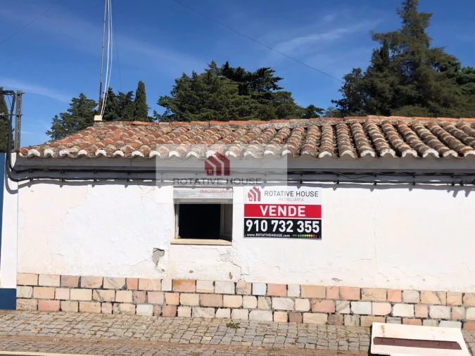 Moradia T2 para Venda em Barbacena e Vila Fernando