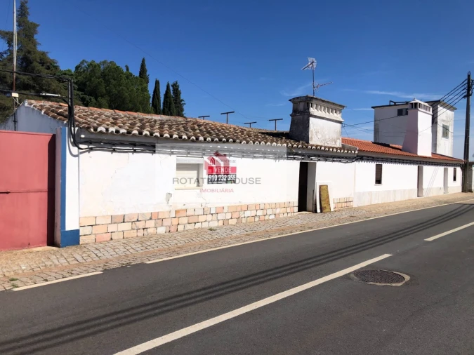 Moradia T2 para Venda em Barbacena e Vila Fernando Foto 2