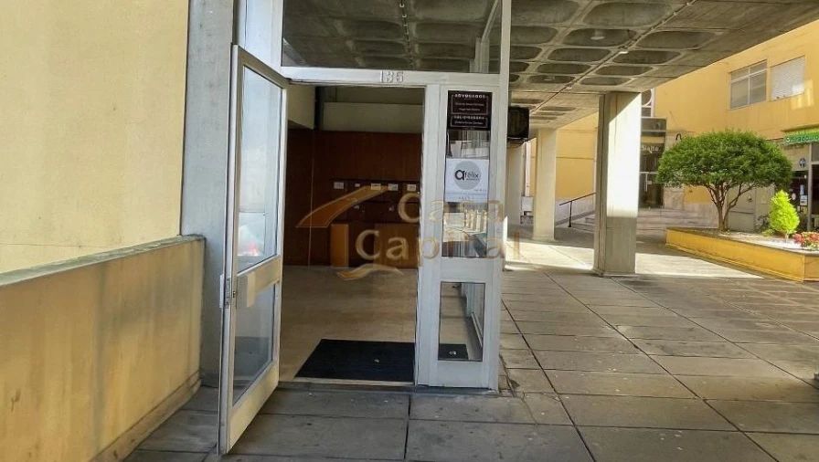 Loja para Venda em Peso da Régua e Godim Foto 8