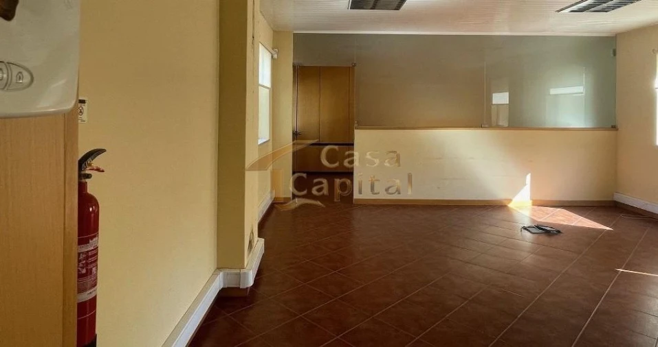 Loja para Venda em Peso da Régua e Godim Foto 5