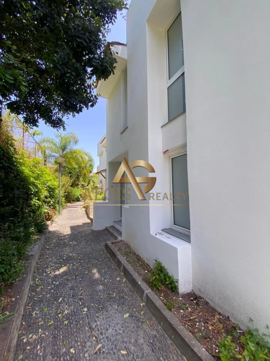 Moradia T4 para Venda em Imaculado Coração de Maria Foto 15