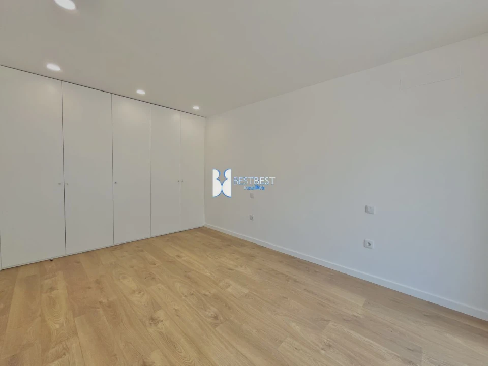 Apartamento T3 para Venda em Airo Foto 24