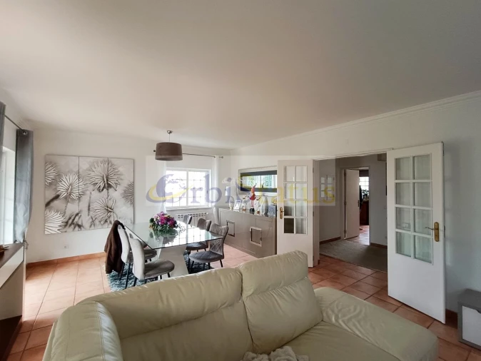 Moradia T4 para Venda em Sesimbra (Castelo) Foto 3