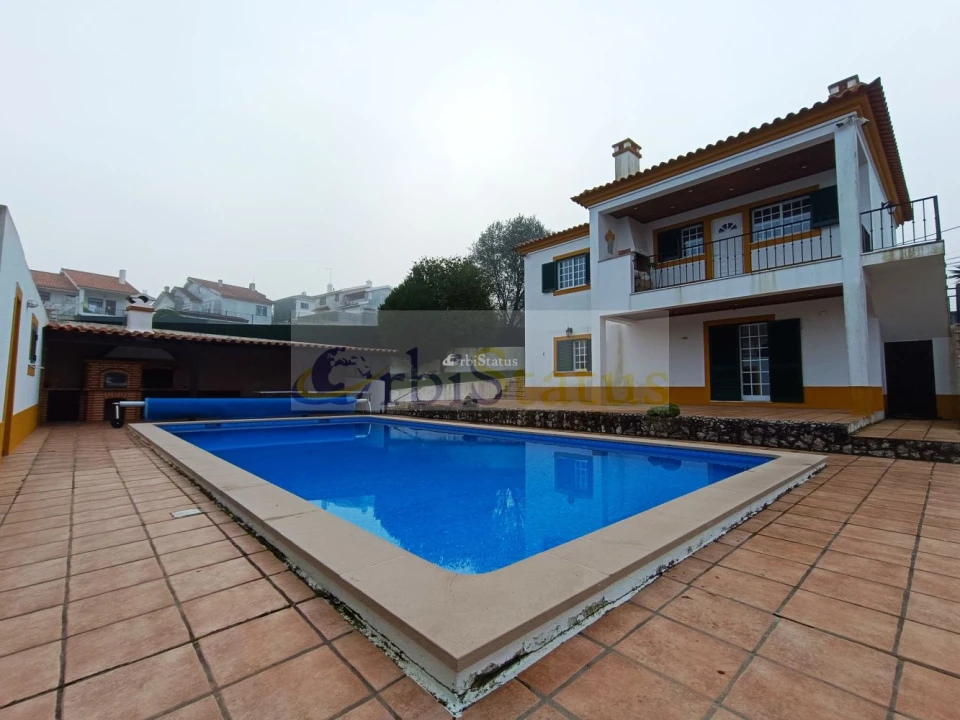 Moradia T4 para Venda em Sesimbra (Castelo) Foto 2