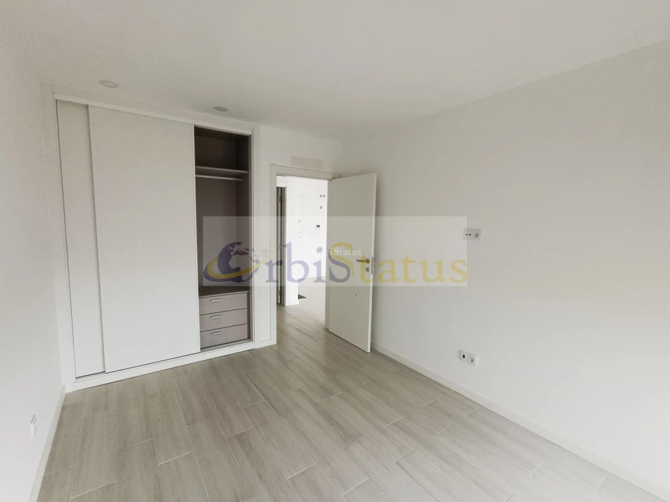 Apartamento T0 para Venda em Sesimbra (Santiago) Foto 4