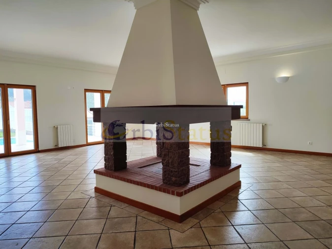 Moradia T3 para Venda em Sesimbra (Castelo) Foto 34