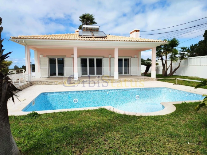 Moradia T3 para Venda em Sesimbra (Castelo) Foto 1