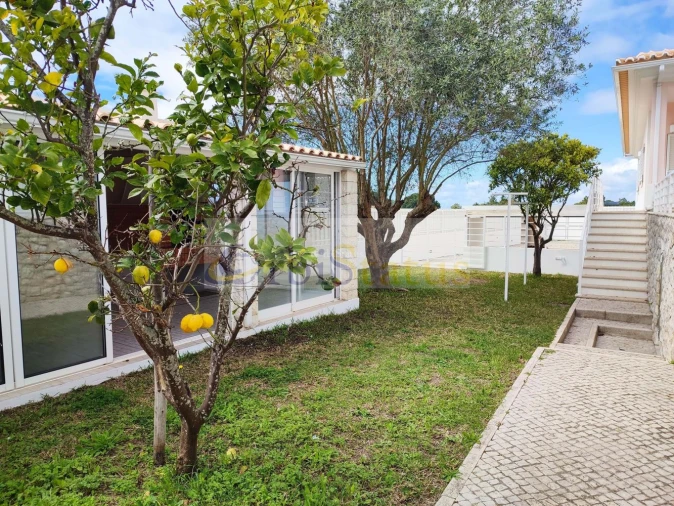 Moradia T3 para Venda em Sesimbra (Castelo) Foto 58