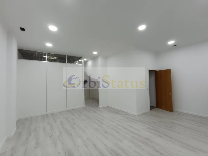 Loja para Arrendamento em Sesimbra (Castelo) Foto 9