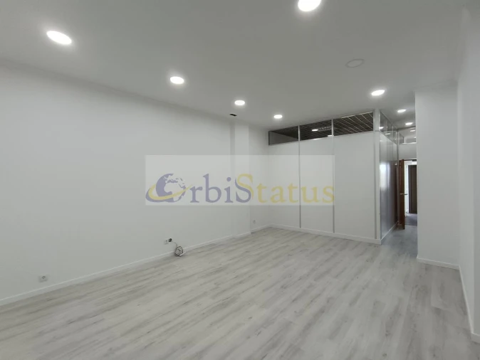 Loja para Arrendamento em Sesimbra (Castelo) Foto 1