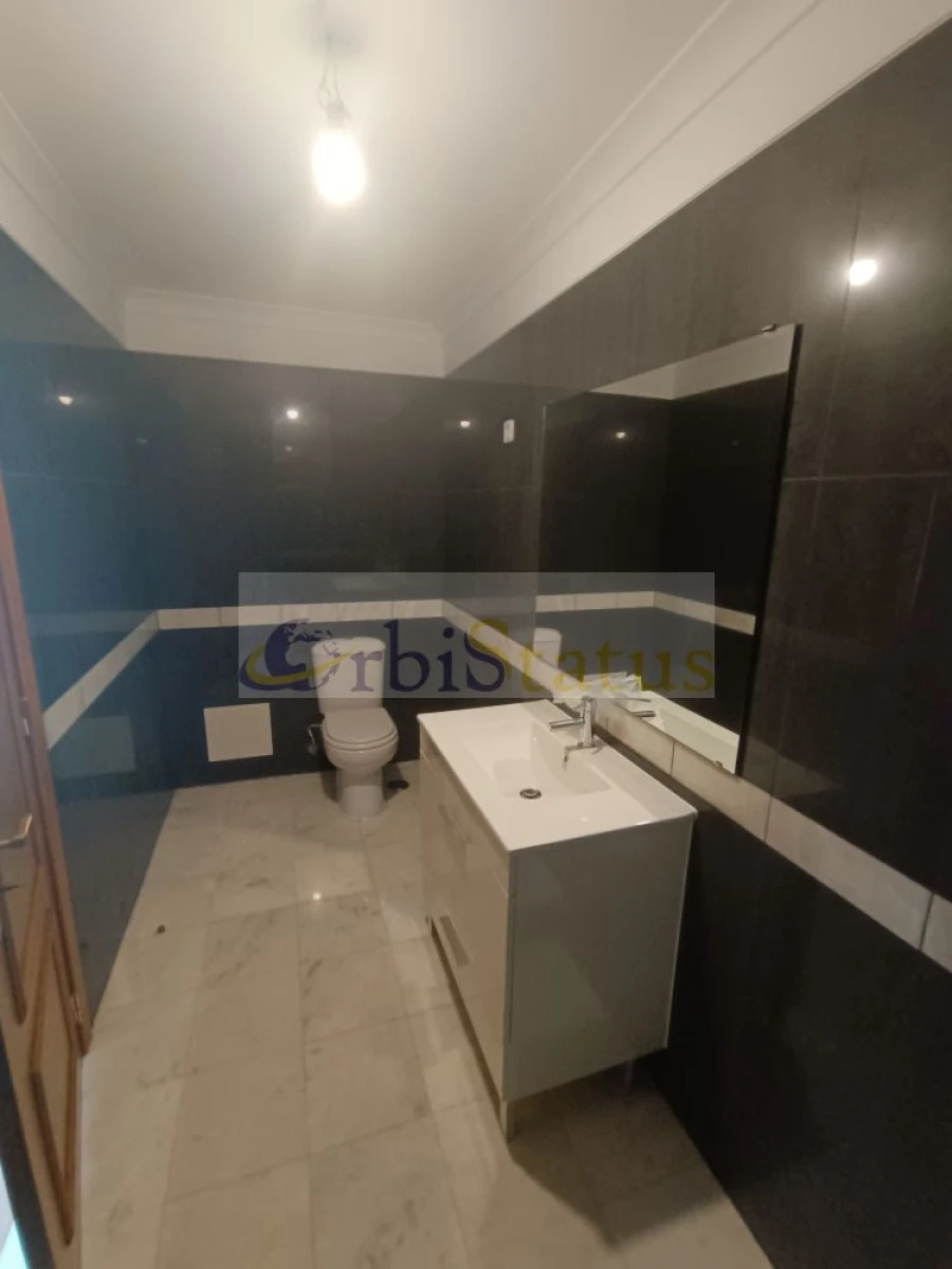 Moradia T4 para Venda em Sesimbra (Castelo) Foto 15