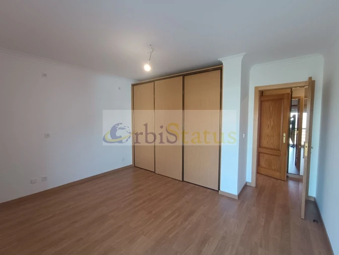 Moradia T4 para Venda em Sesimbra (Castelo) Foto 26