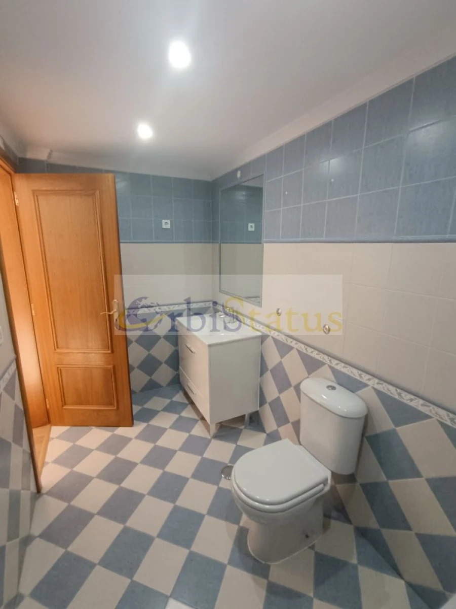 Moradia T4 para Venda em Sesimbra (Castelo) Foto 33