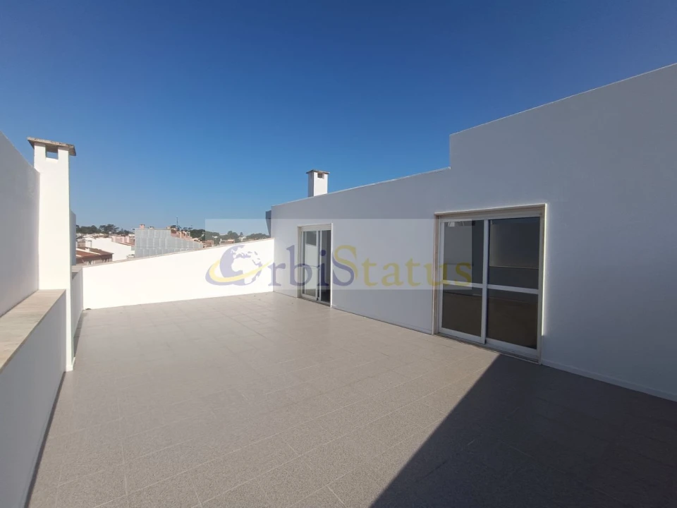 Moradia T4 para Venda em Sesimbra (Castelo) Foto 11