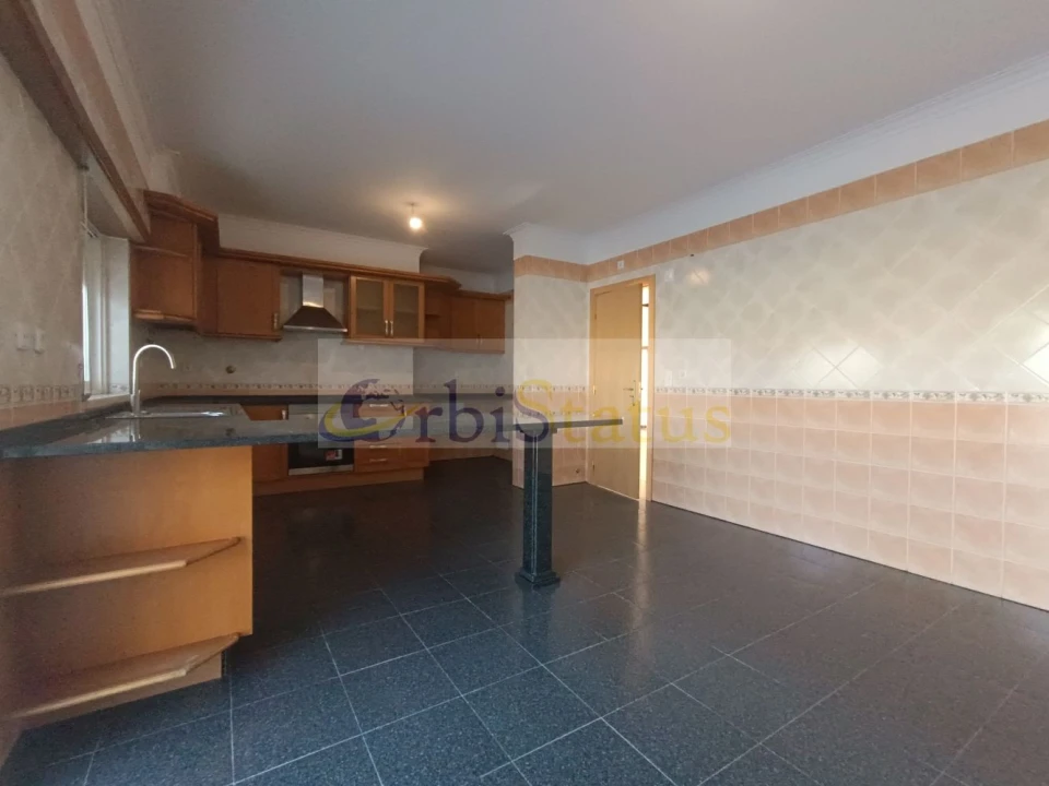 Moradia T4 para Venda em Sesimbra (Castelo) Foto 39