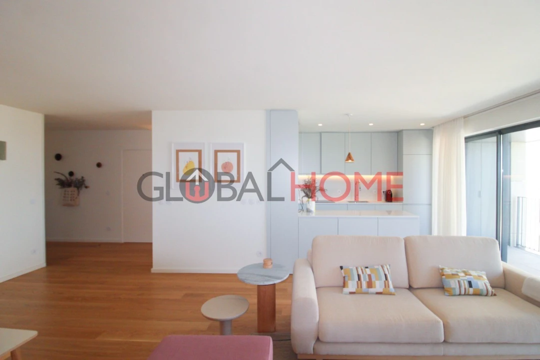 Apartamento T3 para Venda em Canidelo Foto 3
