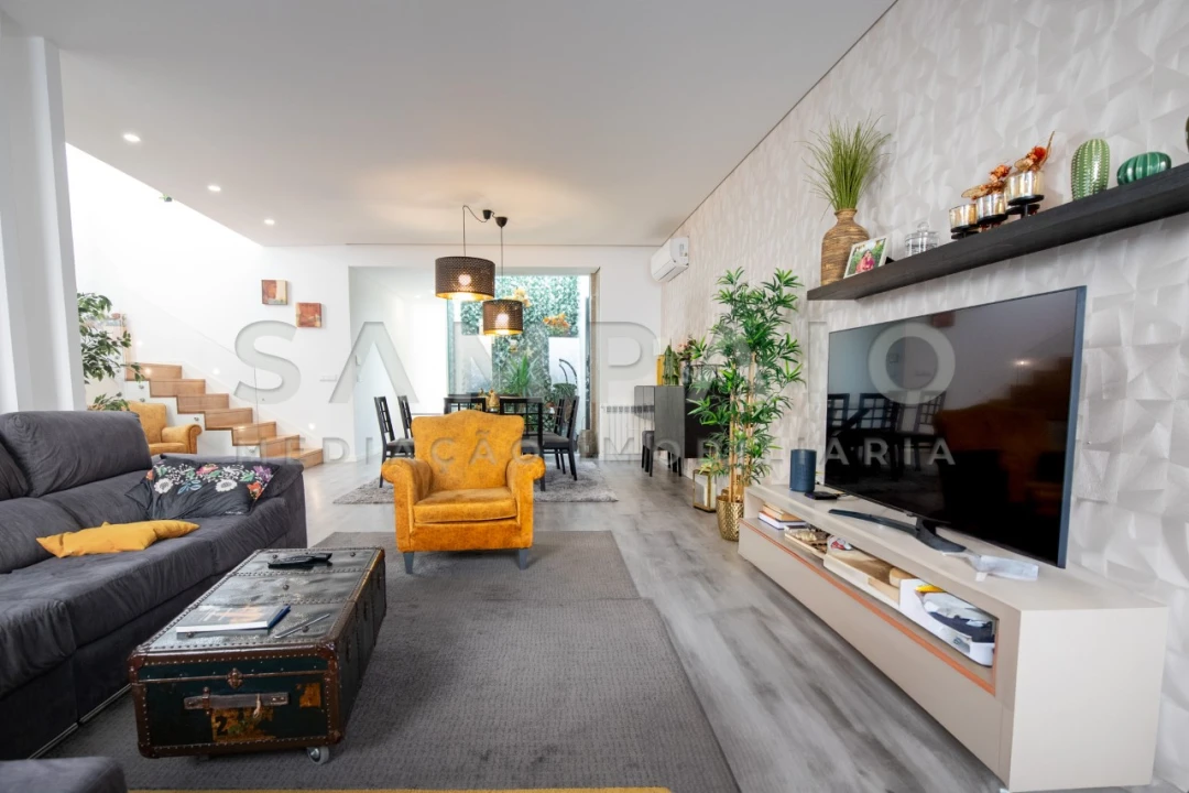 Moradia T4 para Venda em Santa Maria Maior e Monserrate e Meadela Foto 7