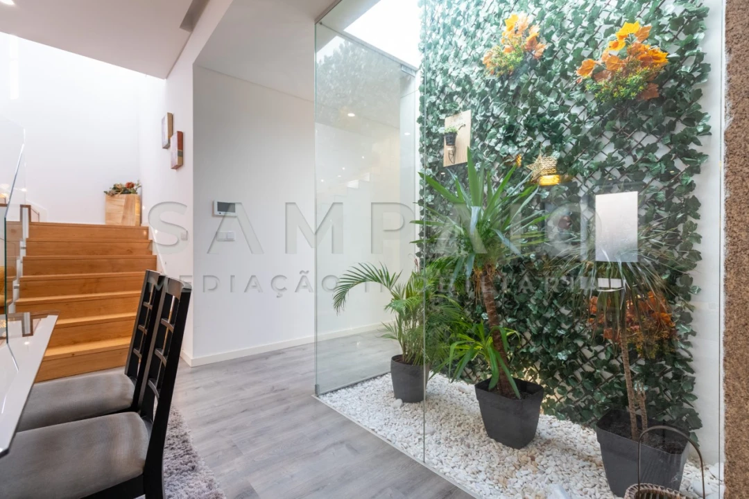 Moradia T4 para Venda em Santa Maria Maior e Monserrate e Meadela Foto 13